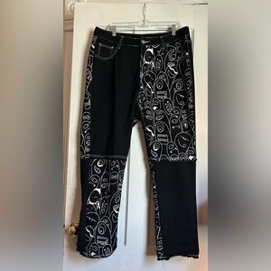 Black plus sized doodle jeans